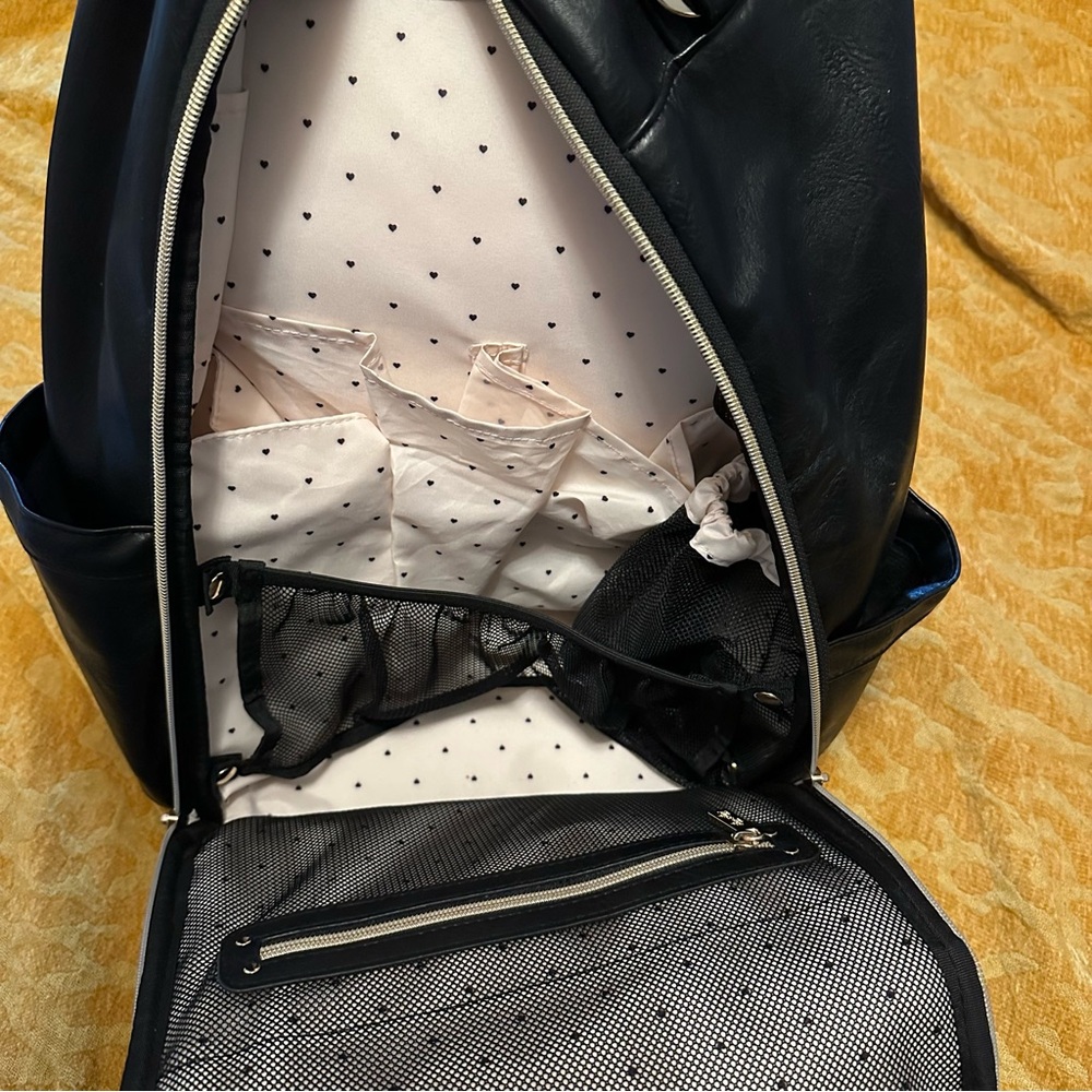 Itzy Ritzy limited edition Chelsea + Cole boss baby backpack like new! - Picture 4 of 5